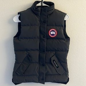 Canada Goose Freestyle Vest in Grey